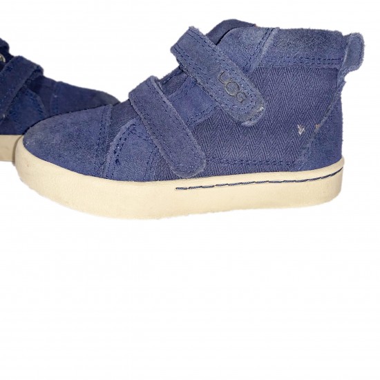 ugg toddler 9